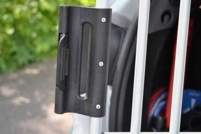 Sicherheitsverschluss Hundetransportbox